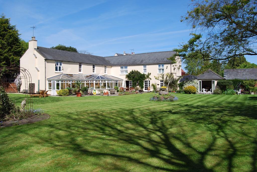 Little Manor Bed & Breakfast Cheltenham Exterior foto