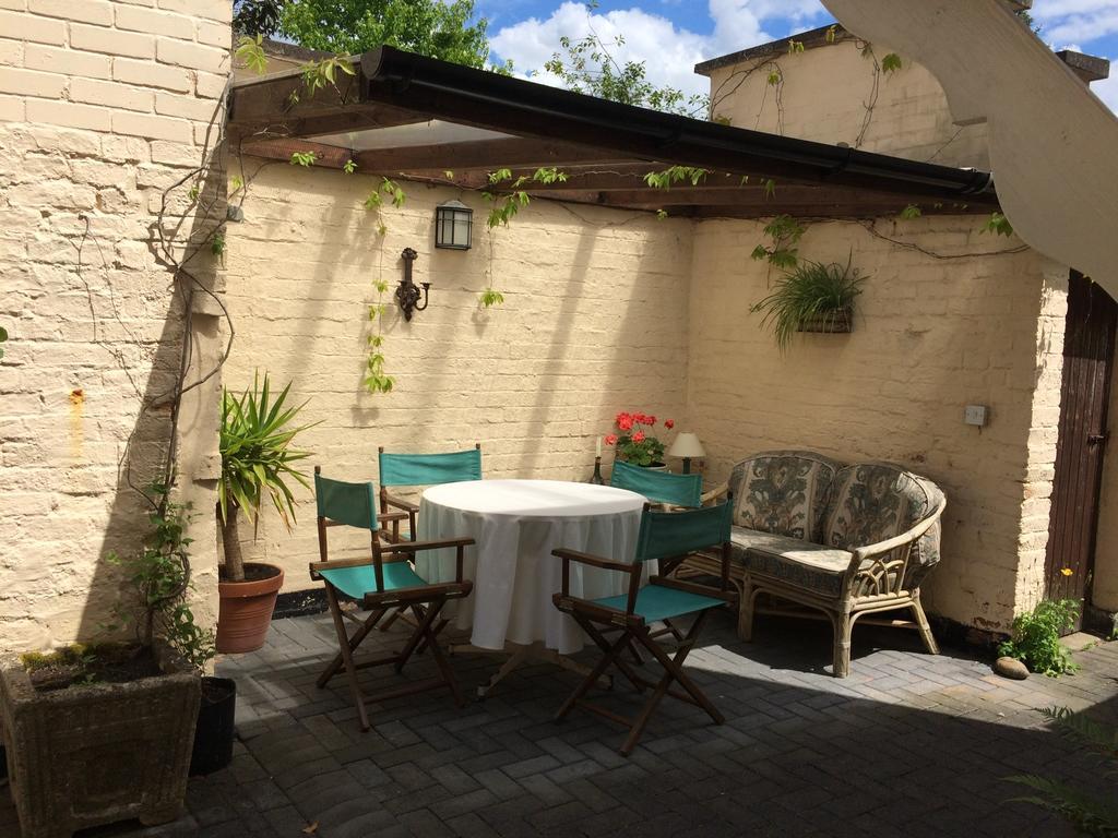 Little Manor Bed & Breakfast Cheltenham Exterior foto